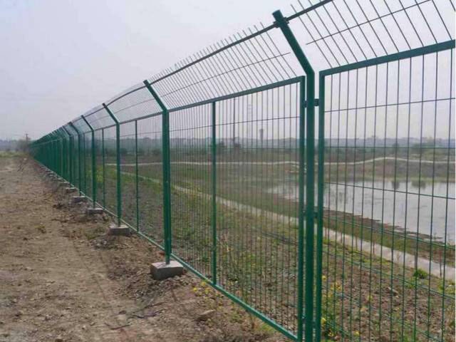 圈地护栏网 圈地护栏网